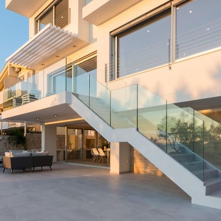 Luxurious Villa In Kozino With Fenced Garden エクステリア 写真