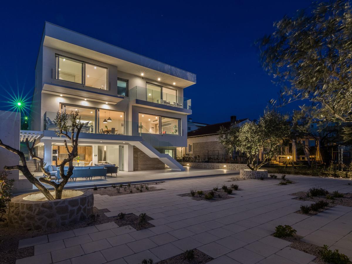 Luxurious Villa In Kozino With Fenced Garden エクステリア 写真