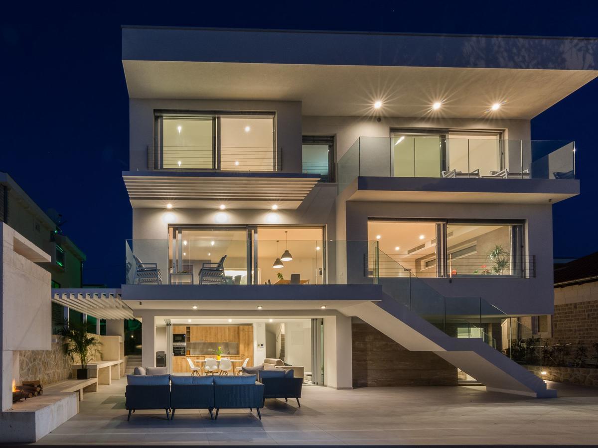 Luxurious Villa In Kozino With Fenced Garden エクステリア 写真