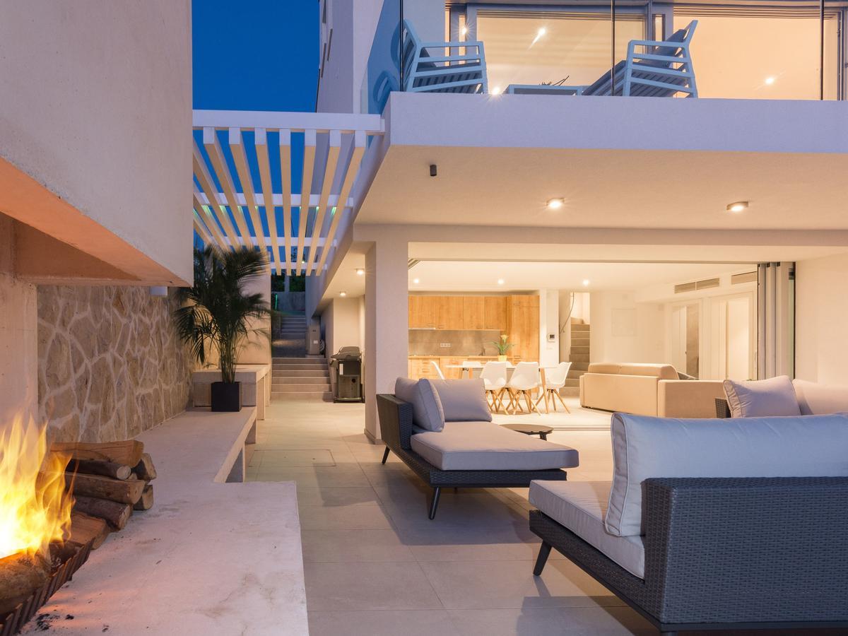 Luxurious Villa In Kozino With Fenced Garden エクステリア 写真