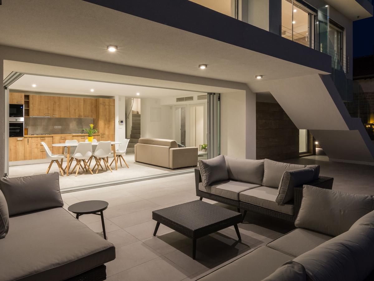 Luxurious Villa In Kozino With Fenced Garden エクステリア 写真